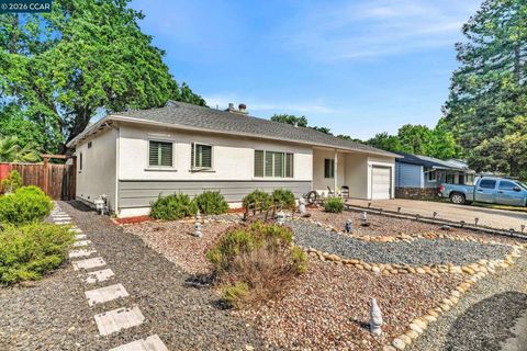 Photo of 1331 Pear Dr Dr, Concord, CA 94518 (MLS # 41130491)