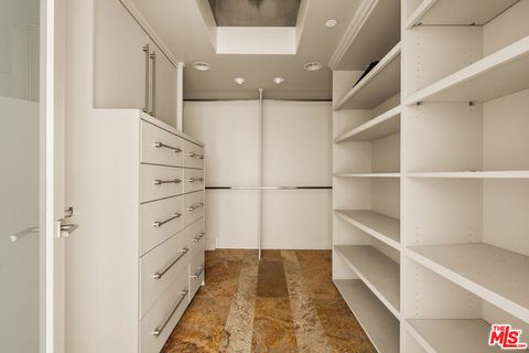 Tiny photo for 1825 Ocean Drive, Oxnard, CA 93035 (MLS # 26634609)