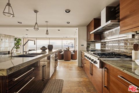 Tiny photo for 1825 Ocean Drive, Oxnard, CA 93035 (MLS # 26634609)