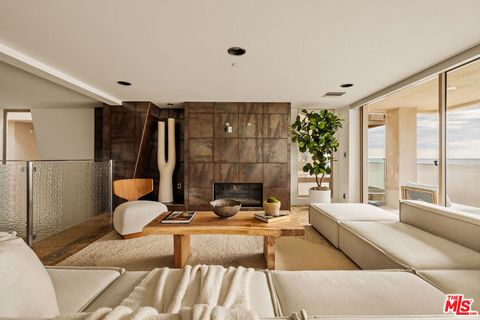 Tiny photo for 1825 Ocean Drive, Oxnard, CA 93035 (MLS # 26634609)