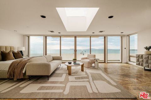 Tiny photo for 1825 Ocean Drive, Oxnard, CA 93035 (MLS # 26634609)