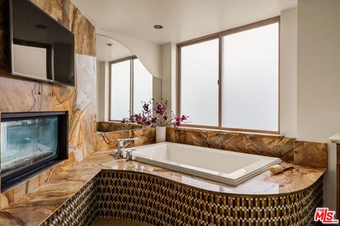 Tiny photo for 1825 Ocean Drive, Oxnard, CA 93035 (MLS # 26634609)