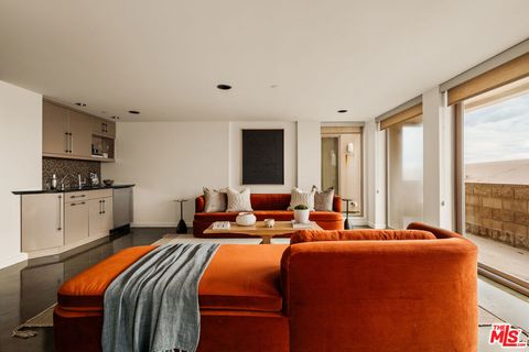 Tiny photo for 1825 Ocean Drive, Oxnard, CA 93035 (MLS # 26634609)