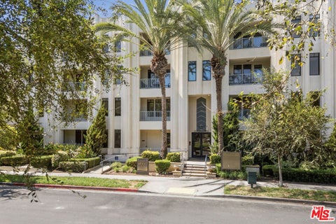 Photo of 5625 Crescent Parkway #139, Playa Vista, CA 90094 (MLS # 26103099)