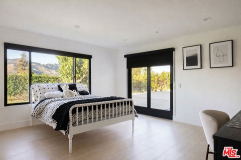 Tiny photo for 1396 Kingsboro Court, Westlake Village, CA 91362 (MLS # 26861889)