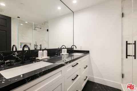 Tiny photo for 1396 Kingsboro Court, Westlake Village, CA 91362 (MLS # 26861889)