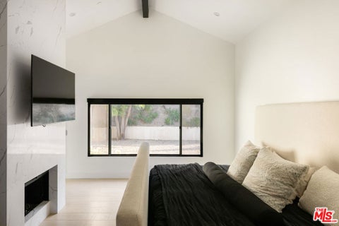 Tiny photo for 1396 Kingsboro Court, Westlake Village, CA 91362 (MLS # 26861889)