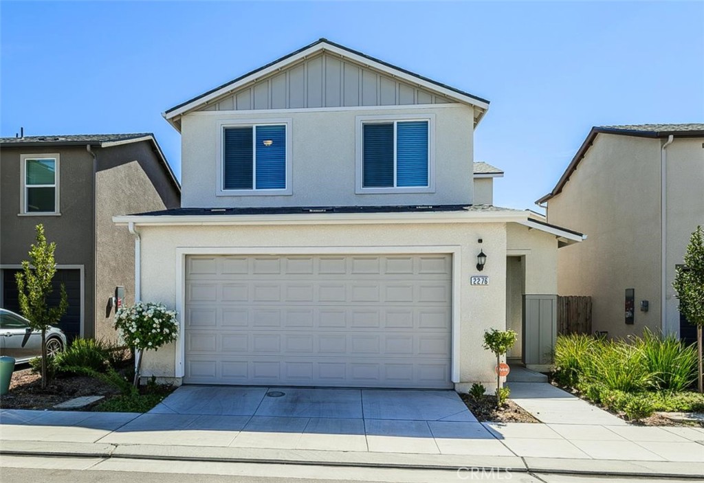 Built in 2023 by Wilson Homes, this 3-bedroom, 2.5-bath home is located in the sought-after Clovis Unified School District. The open floor plan features an abundance of natural lighting, wood-style tile flooring, and a stylish kitchen with a large island, quartz countertops, stainless steel appliances, and gas stove.
Downstairs includes a convenient half bathroom and additional storage under the stairs. Upstairs, you'll find all three bedrooms thoughtfully situated, along with a tastefully finished full hall bathroom. The generous primary suite offers a large walk-in closet and an en suite bathroom with quartz countertop.
Additional highlights include an energy efficient tankless water heater, solar, a 2-car garage, and extra parking stalls located directly in front of the home. Situated in a community with amenities such as gated entry, a community pool, front yard landscaping maintenance, and easy access to Highway 180, this home delivers comfort, style, and convenience.