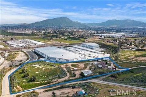 Photo of 11585 Bostick Ave, Colton, CA 92324 (MLS # IV25243338)