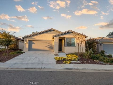 Photo of 1580 Sunswept Way, Beaumont, CA 92223 (MLS # SW26034982)