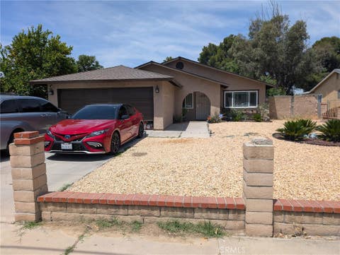 Photo of 925 S San Jacinto ST, Hemet, CA 92543 (MLS # IG26161425)