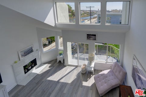Photo of 27 Ironsides Street #D, Marina Del Rey, CA 90292 (MLS # 26998835)