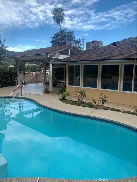 Photo of 1918 Calafia Street, Glendale, CA 91208 (MLS # BB26026894)