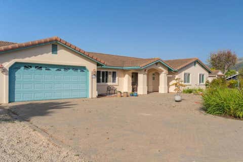 Photo of 21123 Valle San Juan Drive, Salinas, CA 93907 (MLS # ML82047353)
