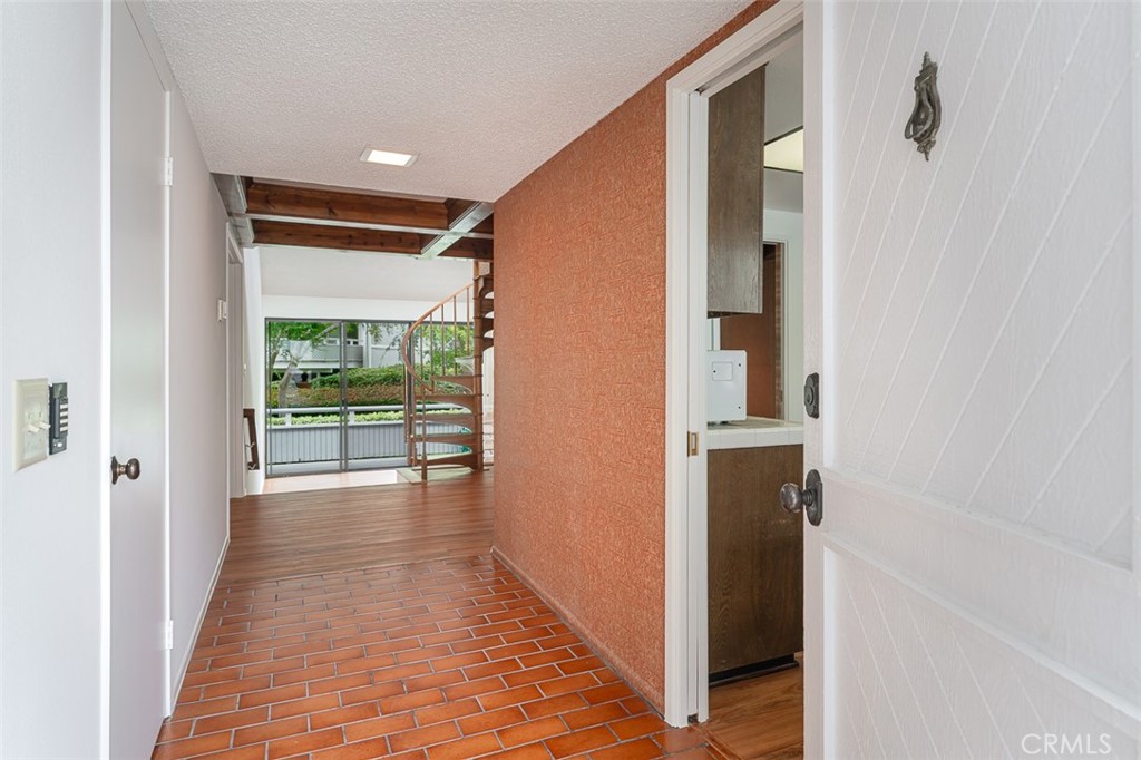 12 Barlovento Court