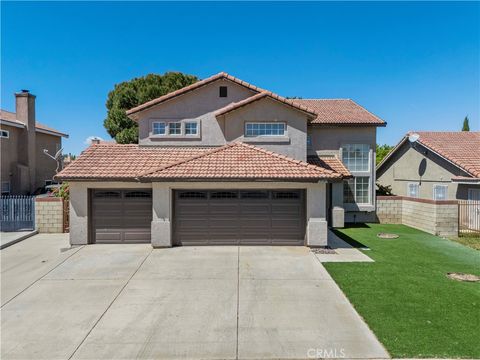 Photo of 44131 Sunmist Court, Lancaster, CA 93535 (MLS # SR26083283)