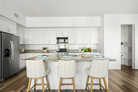 Photo of 1522 S Urbana St, Anaheim, CA 92805 (MLS # OC25247797) Photo of 1522 S Urbana St, Anaheim, CA 92805 (MLS # OC25247797)