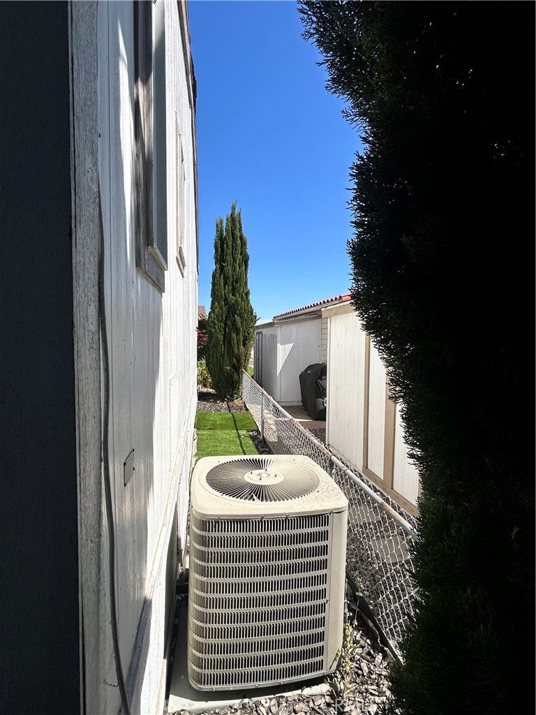 108 Parrot Lane
