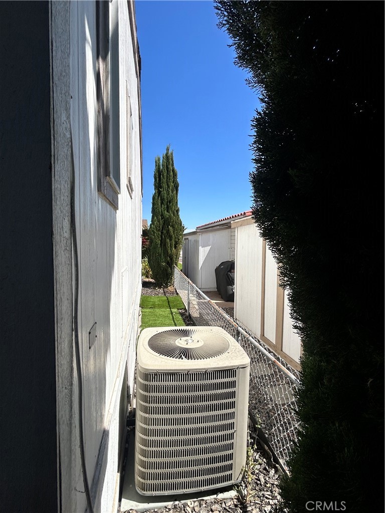 108 Parrot Lane