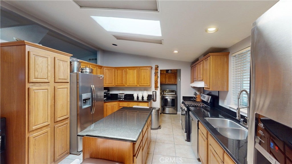 108 Parrot Lane
