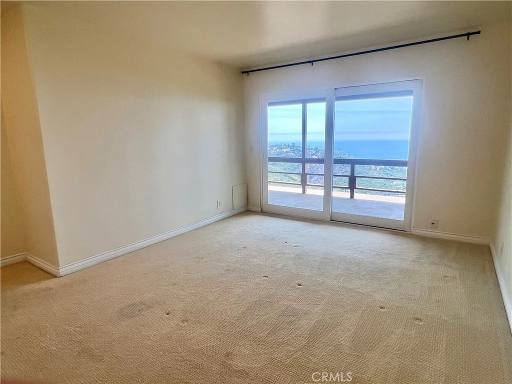 Laguna Beach, California 92651, United States, 3 Bedrooms Bedrooms, ,3 BathroomsBathrooms,Residential,Active,128787