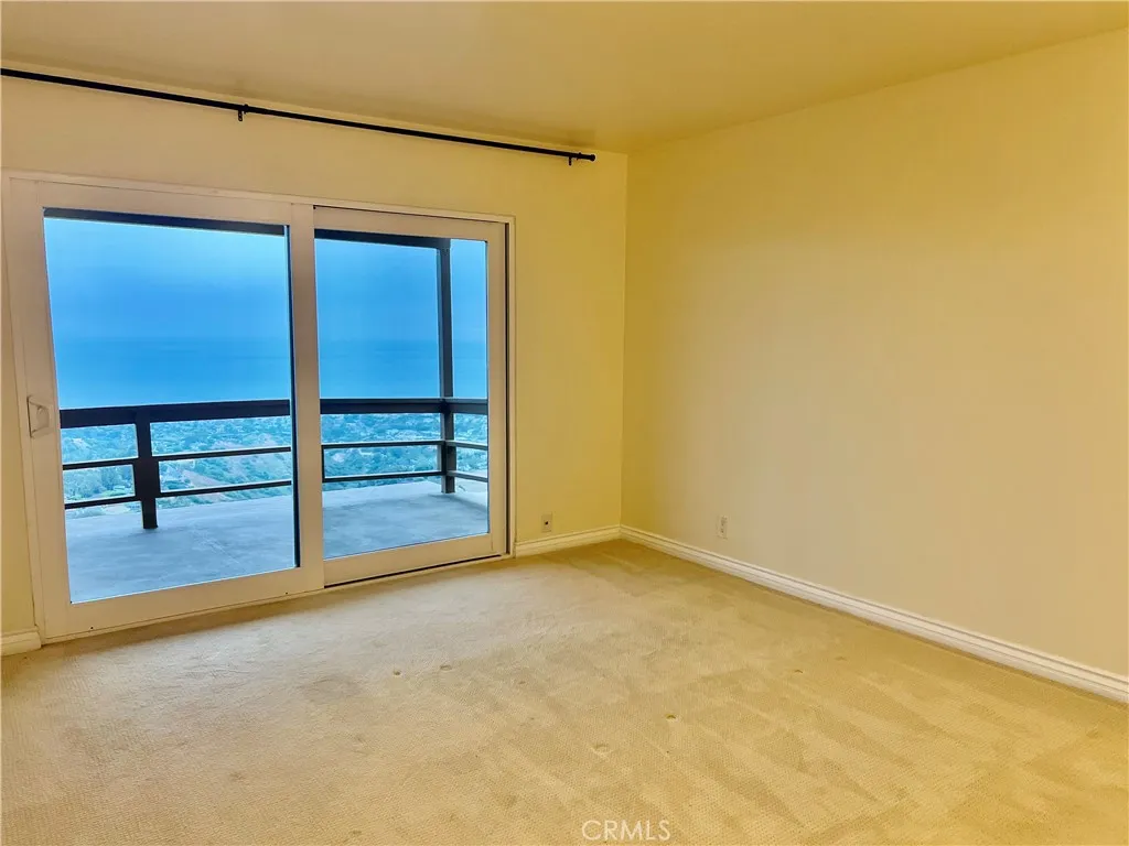Laguna Beach, California 92651, United States, 3 Bedrooms Bedrooms, ,3 BathroomsBathrooms,Residential,Active,128787