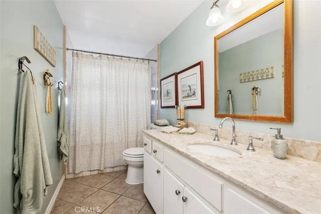 Laguna Beach, California 92651, United States, 3 Bedrooms Bedrooms, ,3 BathroomsBathrooms,Residential,Active,128787