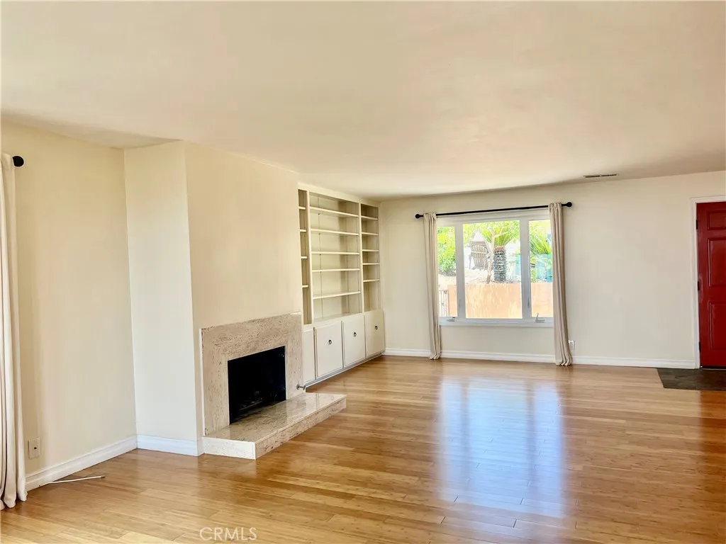 Laguna Beach, California 92651, United States, 3 Bedrooms Bedrooms, ,3 BathroomsBathrooms,Residential,Active,128787