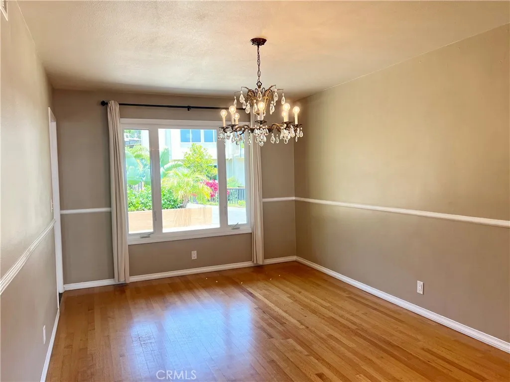 Laguna Beach, California 92651, United States, 3 Bedrooms Bedrooms, ,3 BathroomsBathrooms,Residential,Active,128787