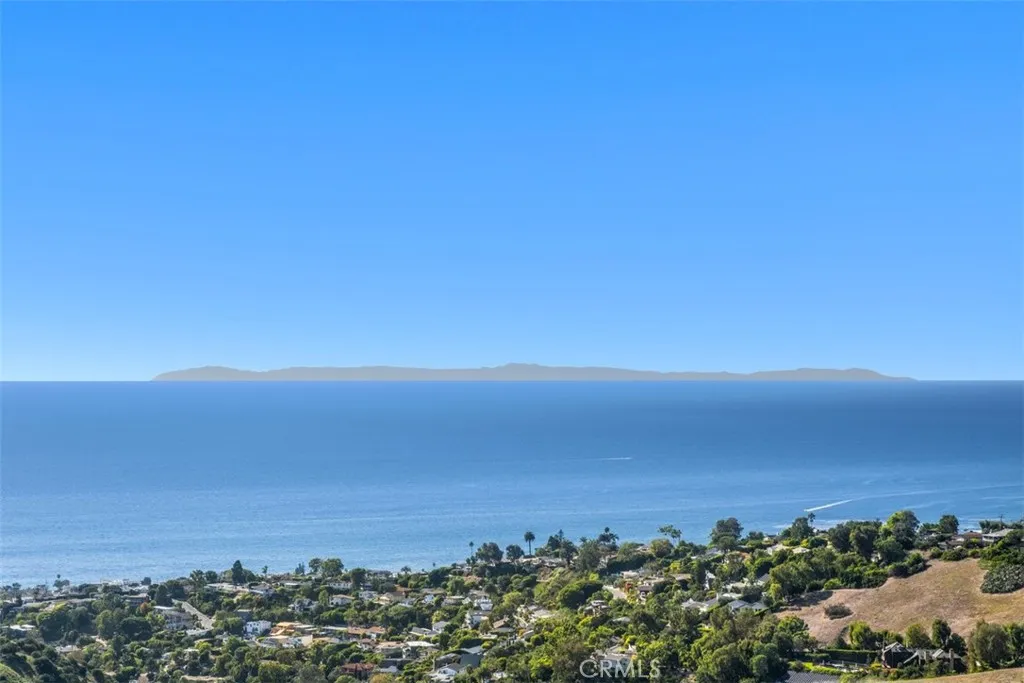 Laguna Beach, California 92651, United States, 3 Bedrooms Bedrooms, ,3 BathroomsBathrooms,Residential,Active,128787