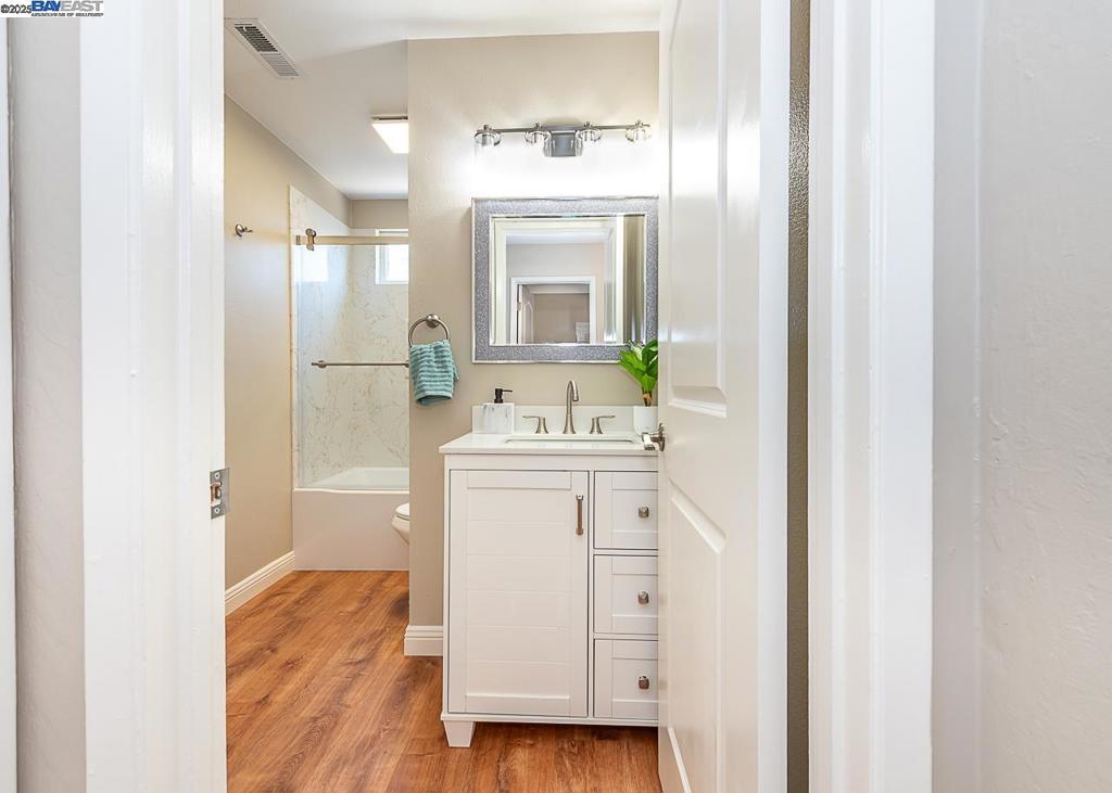 TOWN & COUNTRY - Residential