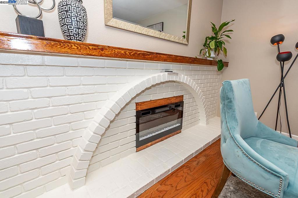 TOWN & COUNTRY - Residential