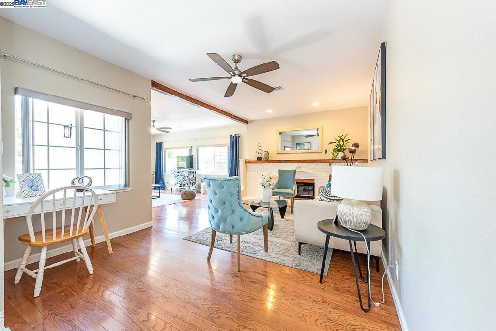 TOWN & COUNTRY - Residential