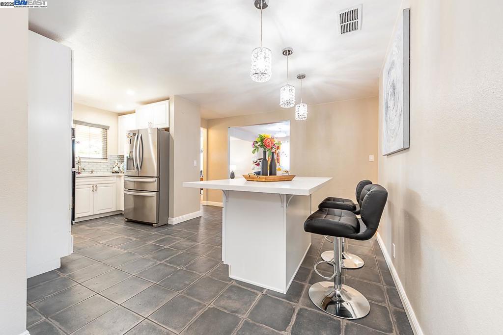 TOWN & COUNTRY - Residential