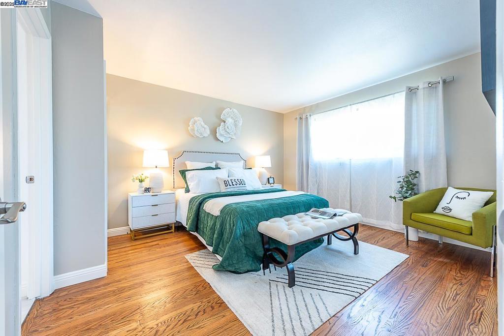 TOWN & COUNTRY - Residential