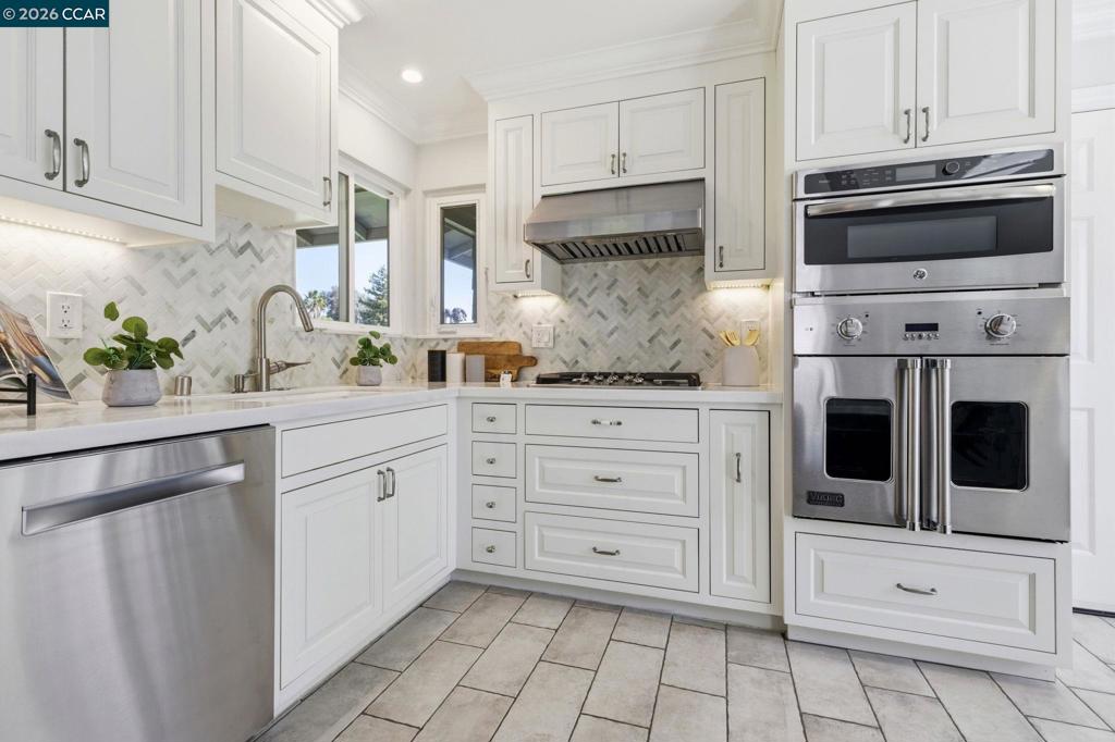 1941 1941 Woodmoor Ct