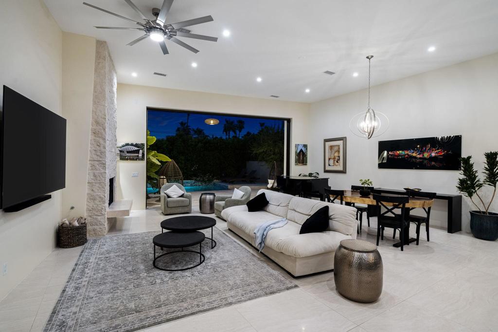 72610 Beavertail Street