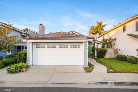 Photo of 19 Silkberry, Irvine, CA 92614 (MLS # OC26216201)