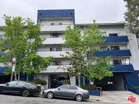 Photo of 10982 Roebling Avenue #511, Los Angeles, CA 90024 (MLS # 26706277)