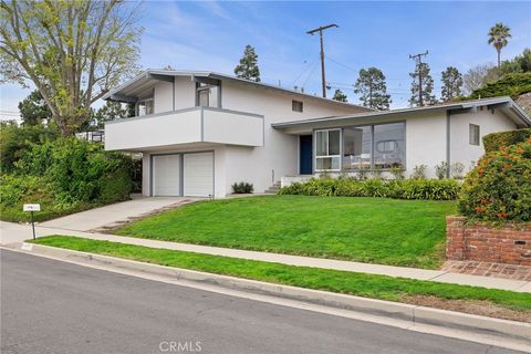 Photo of 27914 San Nicolas Dr, Rancho Palos Verdes, CA 90275 (MLS # SB25259562)