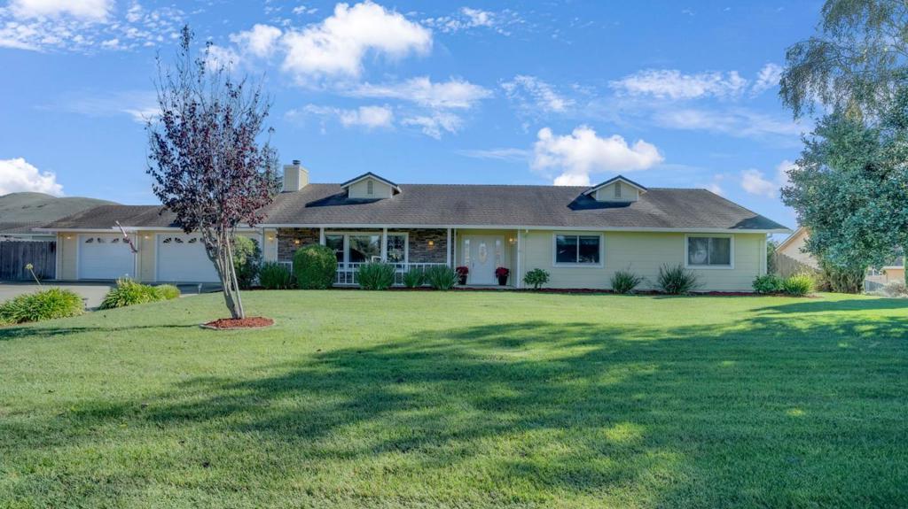 21160 Valle San Juan Drive