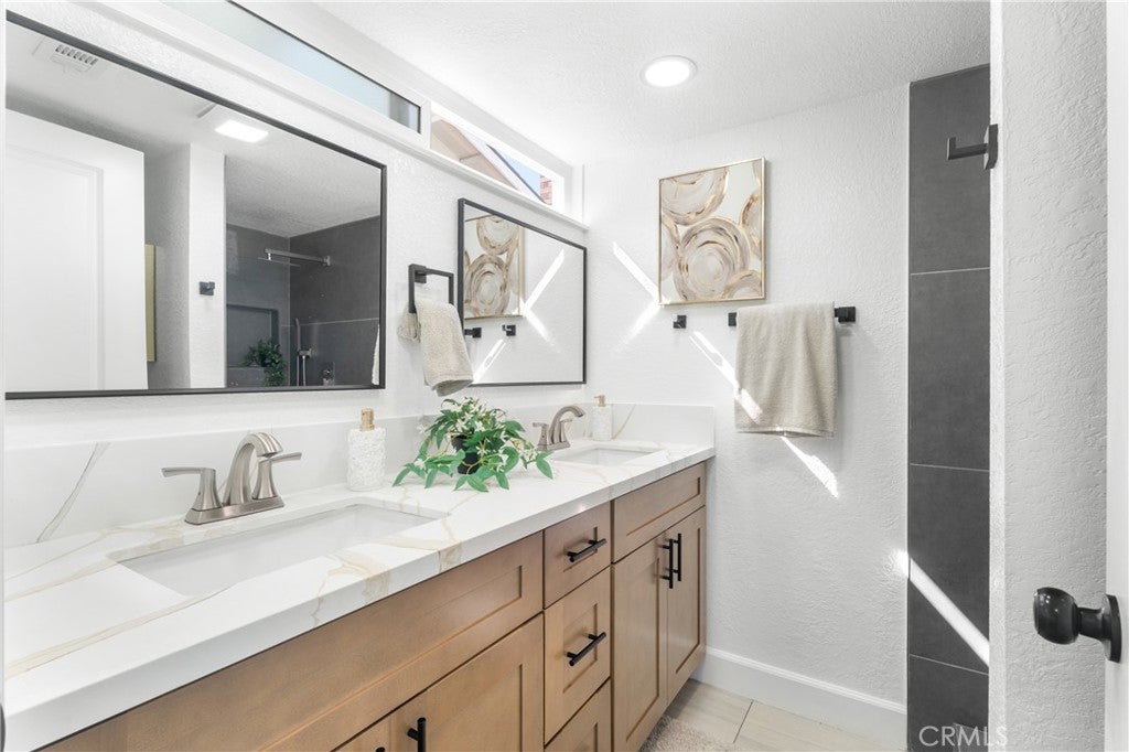 Westminster, California, 92683, United States, 4 Bedrooms Bedrooms, ,2 BathroomsBathrooms,Residential,Active,2035573
