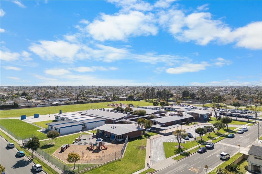 Westminster, California, 92683, United States, 4 Bedrooms Bedrooms, ,2 BathroomsBathrooms,Residential,Active,2035573