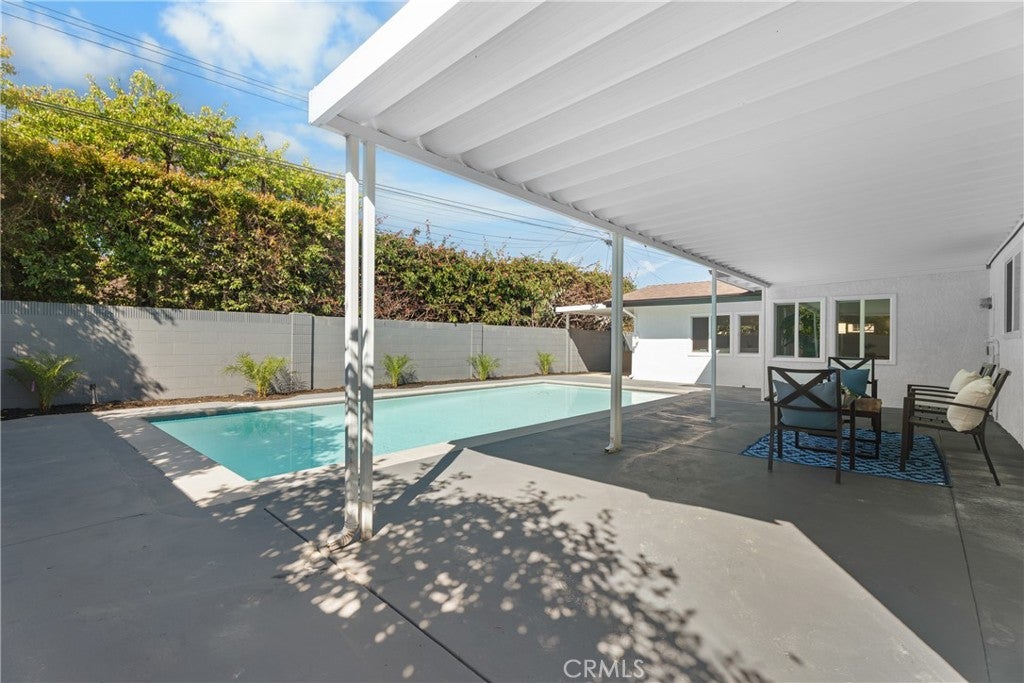 Westminster, California, 92683, United States, 4 Bedrooms Bedrooms, ,2 BathroomsBathrooms,Residential,Active,2035573