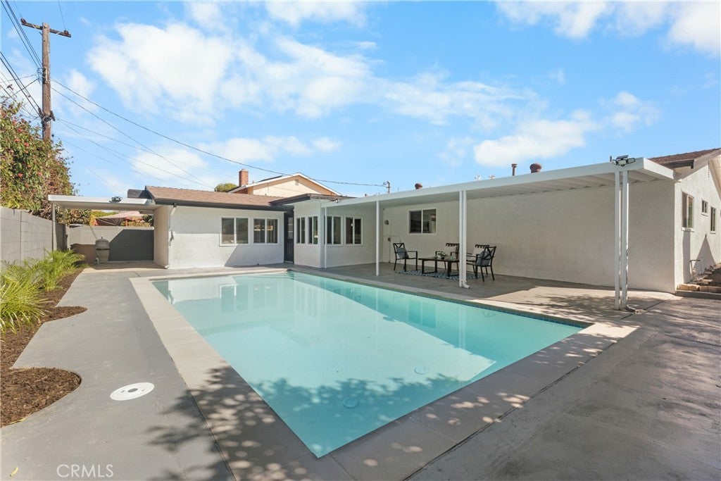 Westminster, California, 92683, United States, 4 Bedrooms Bedrooms, ,2 BathroomsBathrooms,Residential,Active,2035573