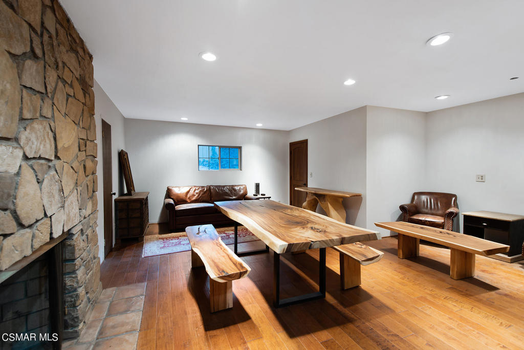 Unknown-999 - Residential