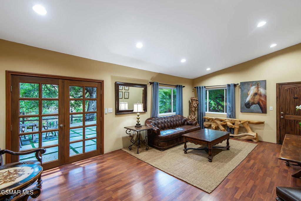 Unknown-999 - Residential