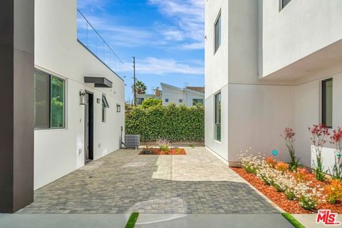 Tiny photo for 1921 Federal Avenue #1921, Los Angeles, CA 90025 (MLS # 25619735)