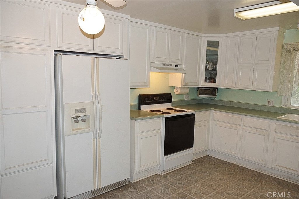 9341 Rollins