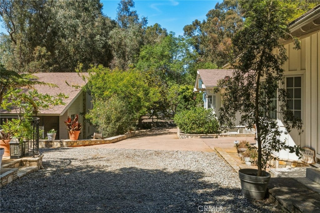 14 Johns Canyon Road